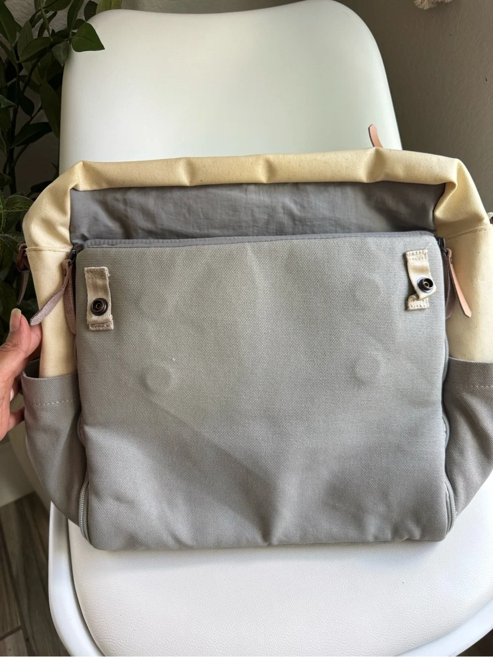 Petunia Pickle Bottom Boxy Backpack Diaper Bag Cream Gray Convertible Canvas
